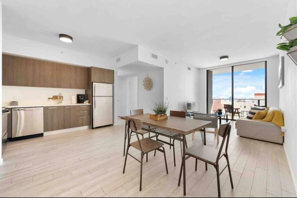 Gorgeous 2Br/2Bth In The Heart Of Miami Apartment Exterior photo