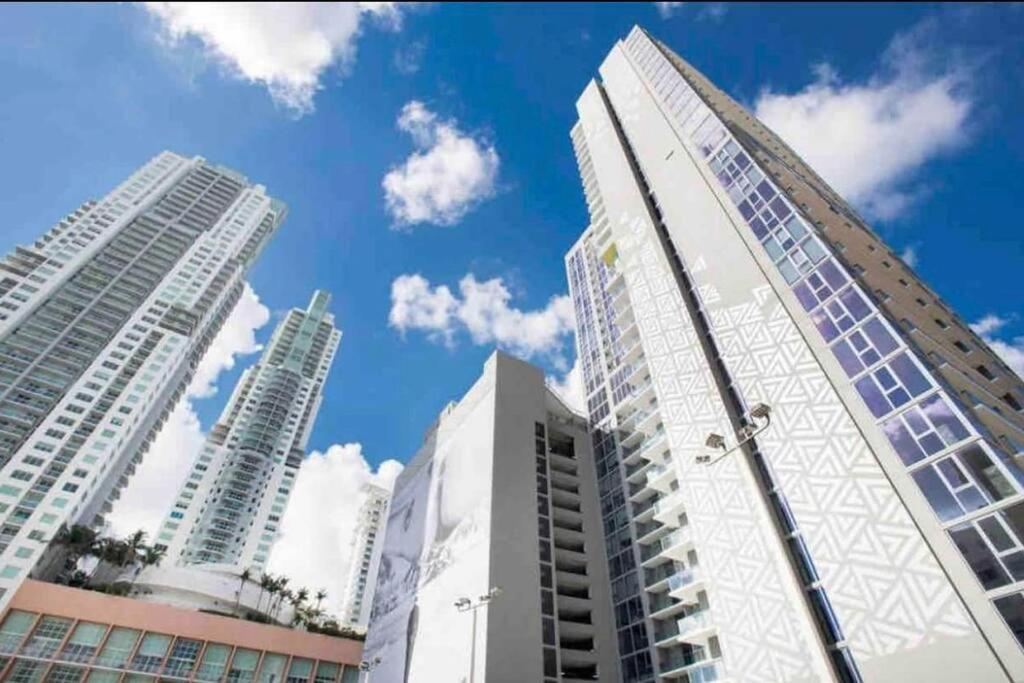 Gorgeous 2Br/2Bth In The Heart Of Miami Apartment Exterior photo